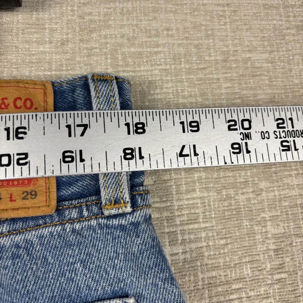 Levis 550 92 Relaxed Tapered Mens 34x29 Jeans Light Washed Blue Workwear Denim